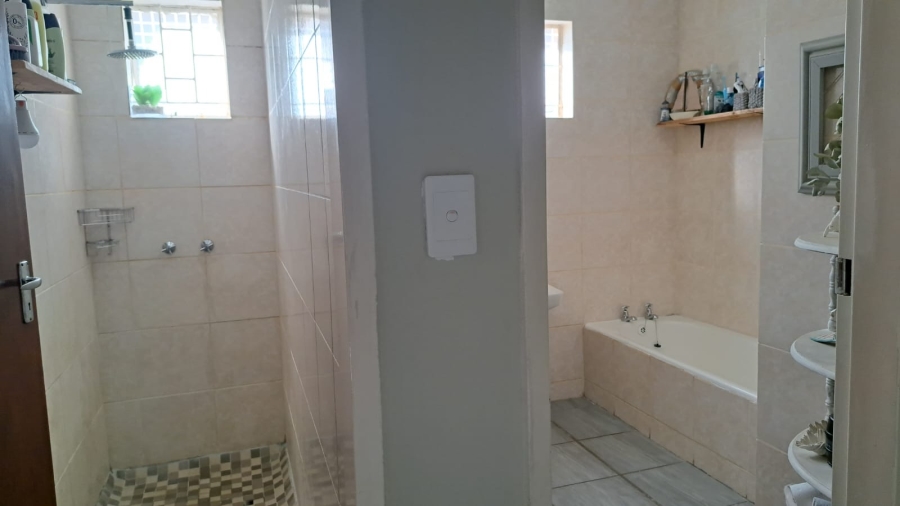 3 Bedroom Property for Sale in Caledon Western Cape